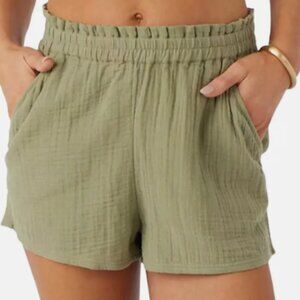 NWT ONeill Carla Short Size M in Oil Green